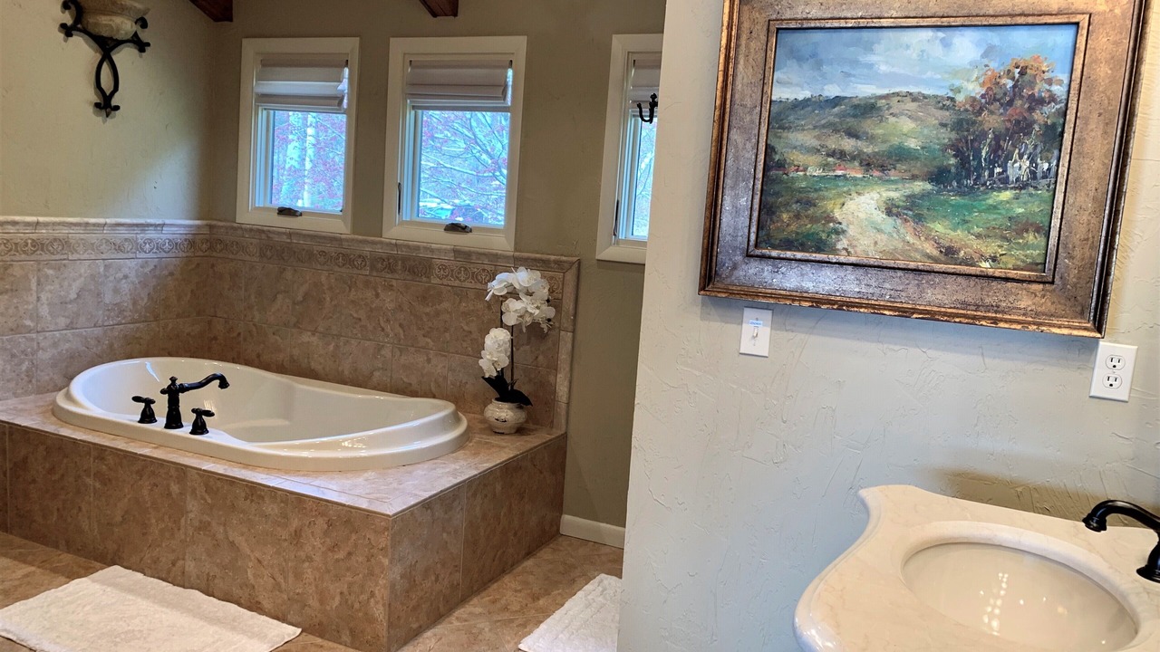 Photo of Bathroom in Santeetlah