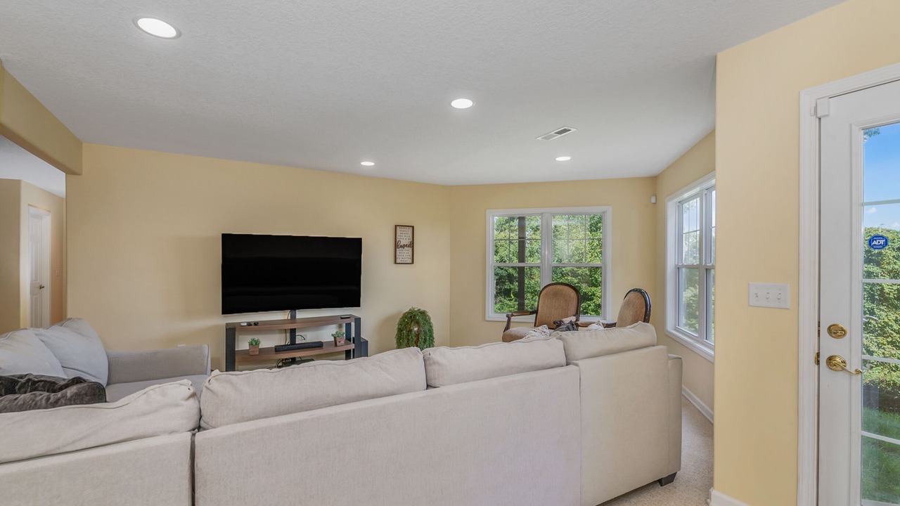 Photo of Livingroom in Laurel Park