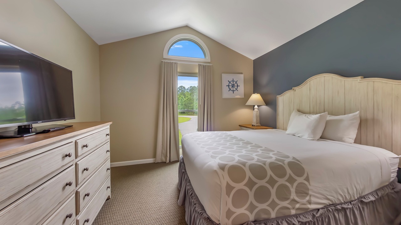 Photo of Bedroom in Fairfield Harbour
