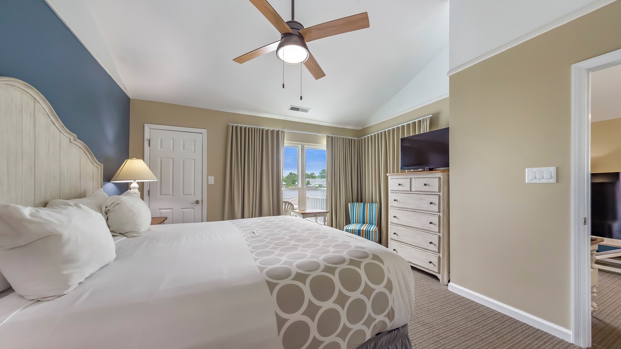Photo of Bedroom in Fairfield Harbour