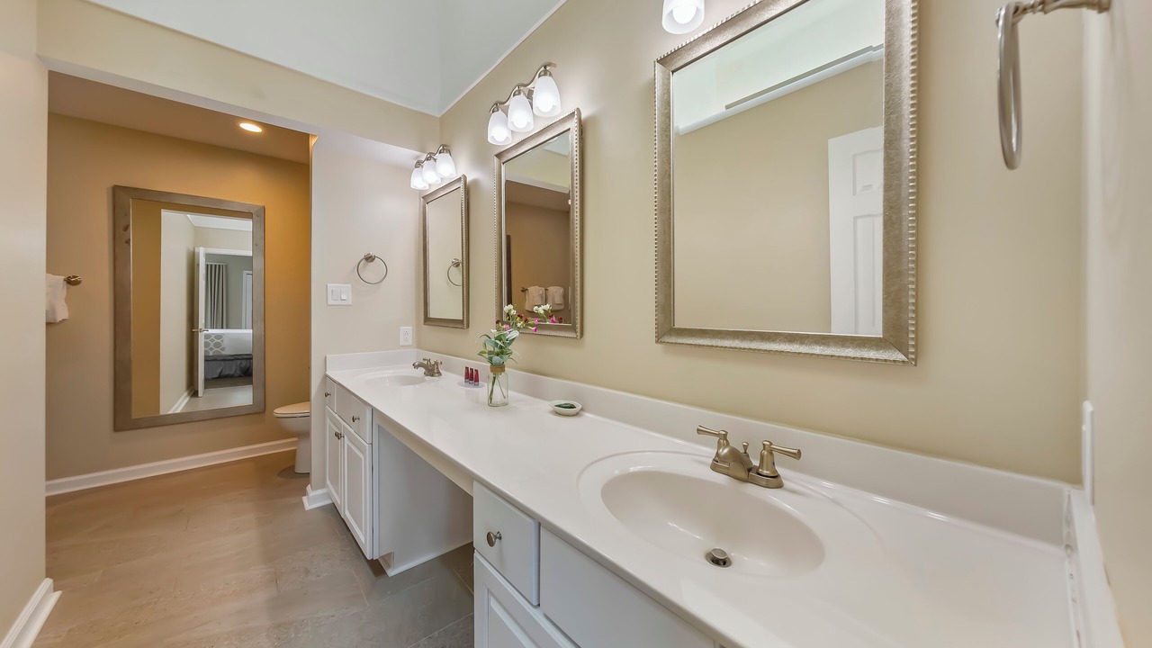 Photo of Bathroom in Fairfield Harbour