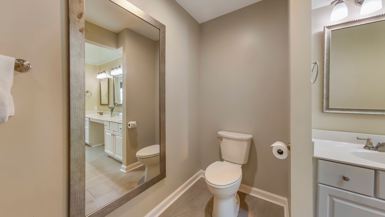 Photo of Bathroom in Fairfield Harbour