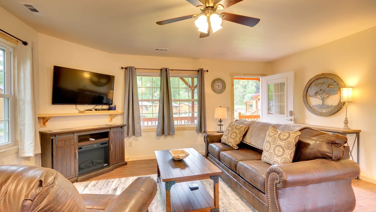 Photo of Livingroom in Cherokee