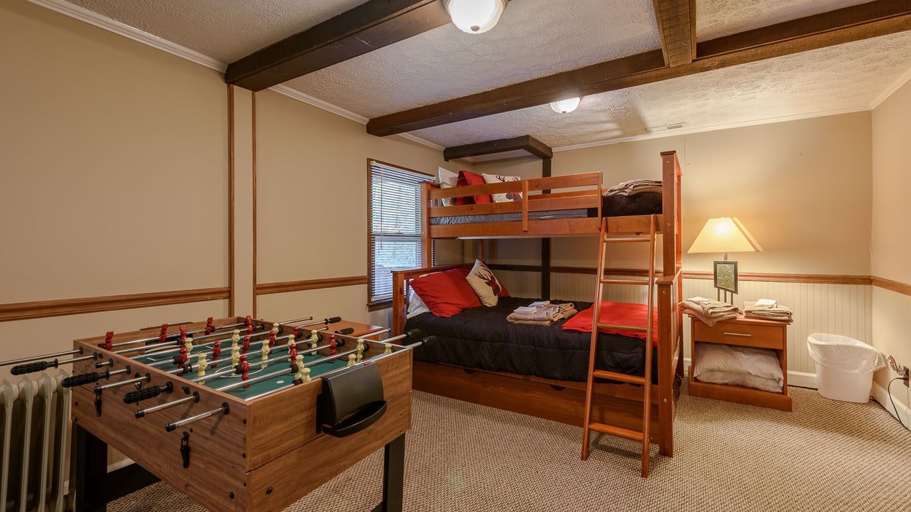 Photo of Bedroom in Beech Mountain