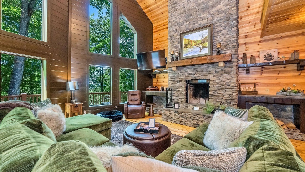 Photo of Livingroom in Lansing