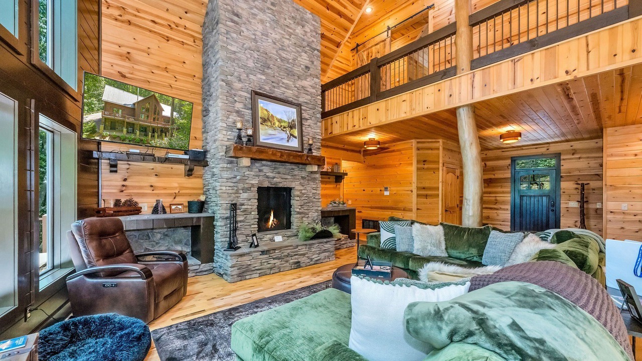 Photo of Livingroom in Lansing