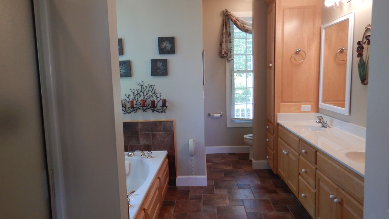Photo of Bathroom in Spruce Pine
