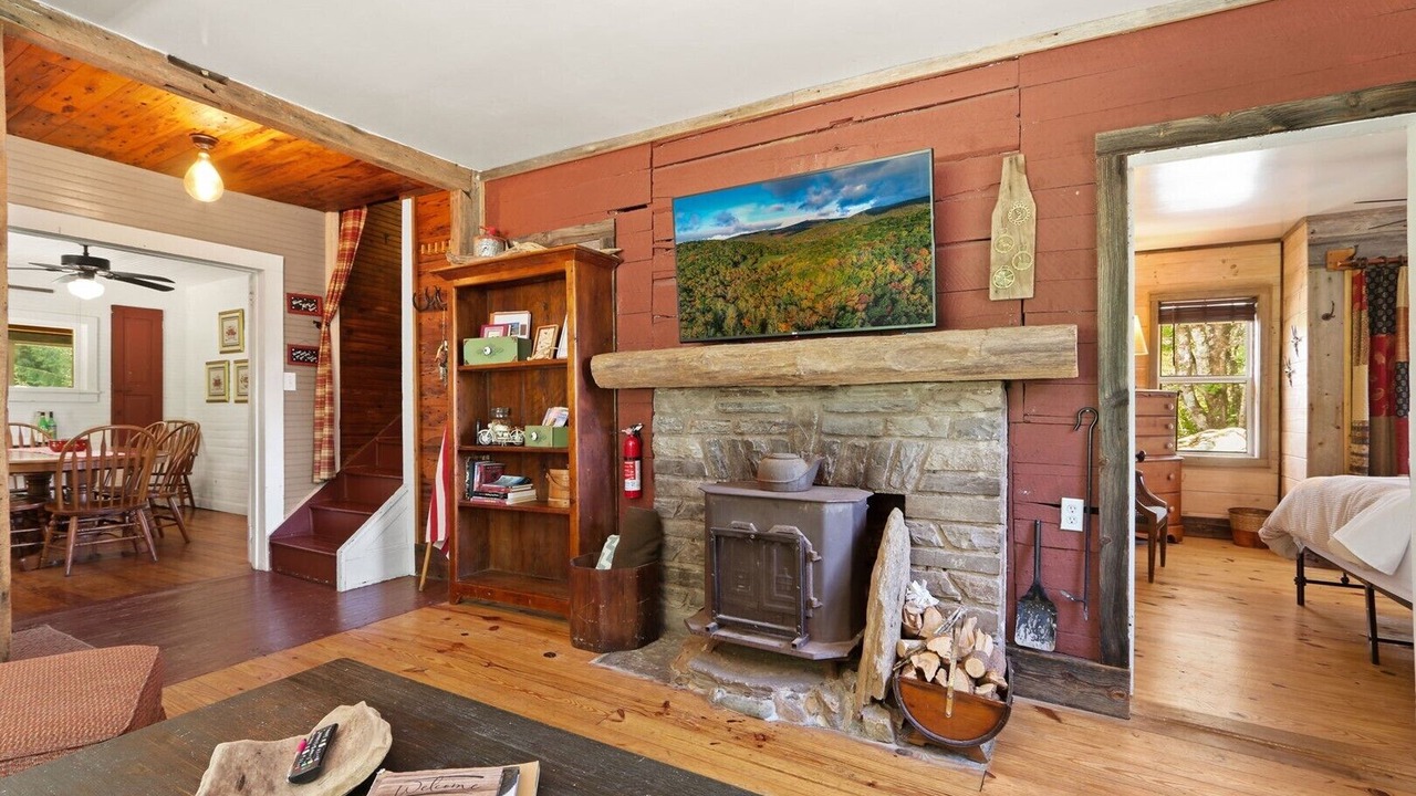 Photo of Livingroom in Foscoe