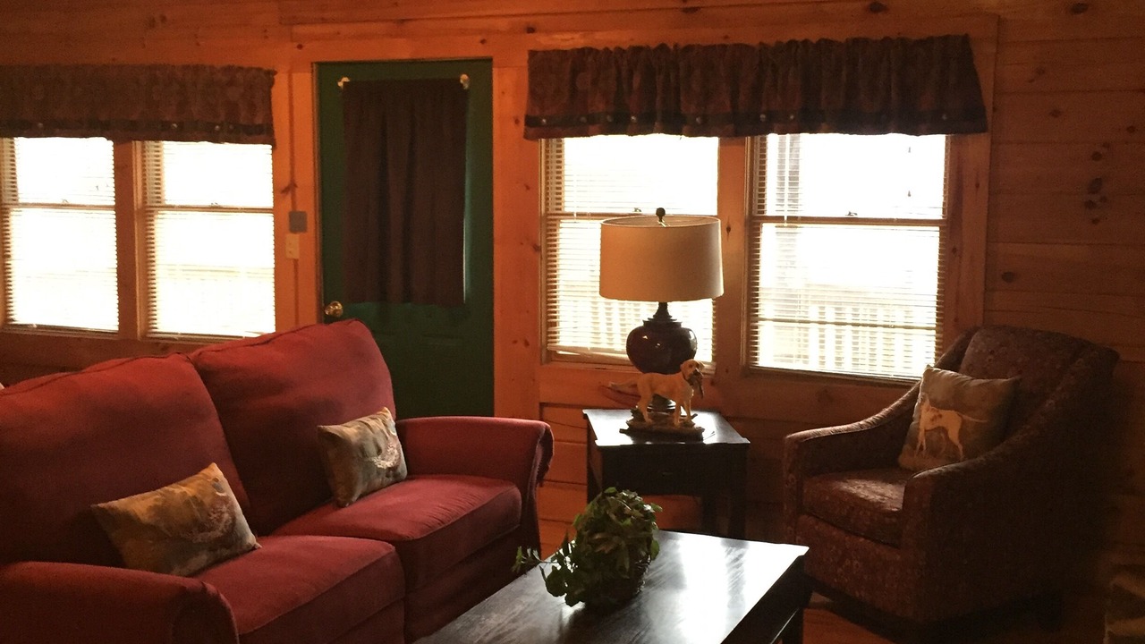Photo of Livingroom in Valley Creek Run