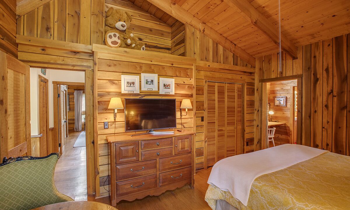 Photo of Bedroom in Highlands Hills