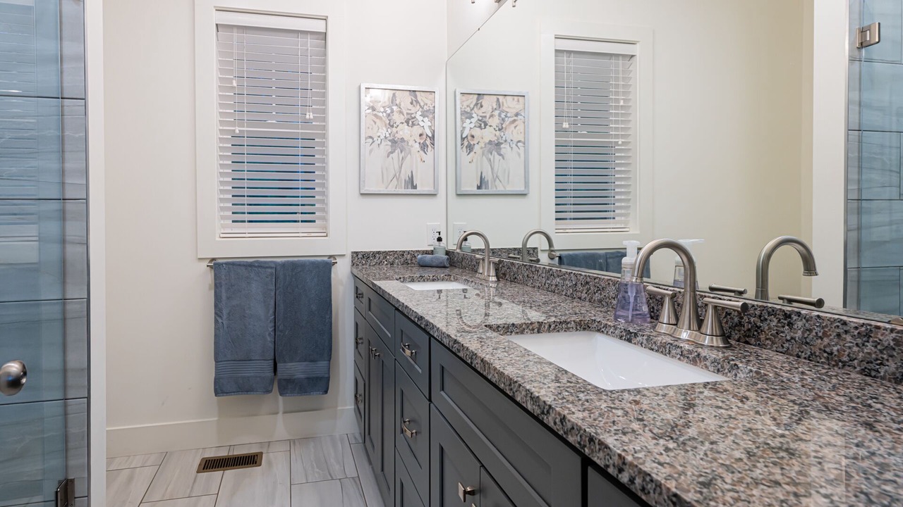 Photo of Bathroom in Fairview