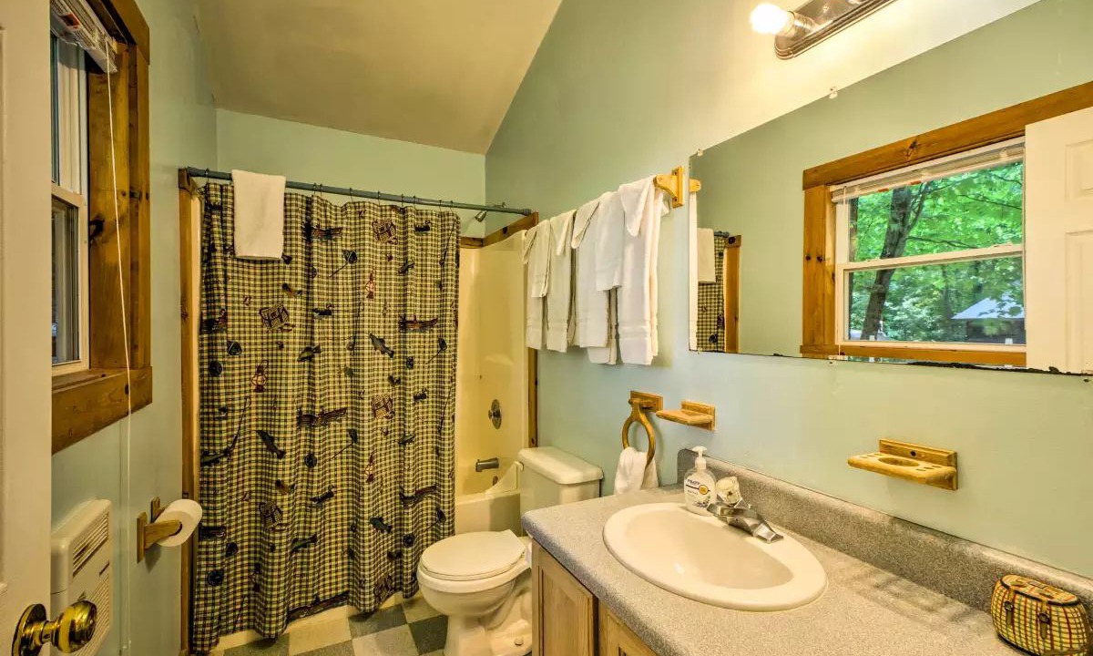 Photo of Bathroom in Bryson City