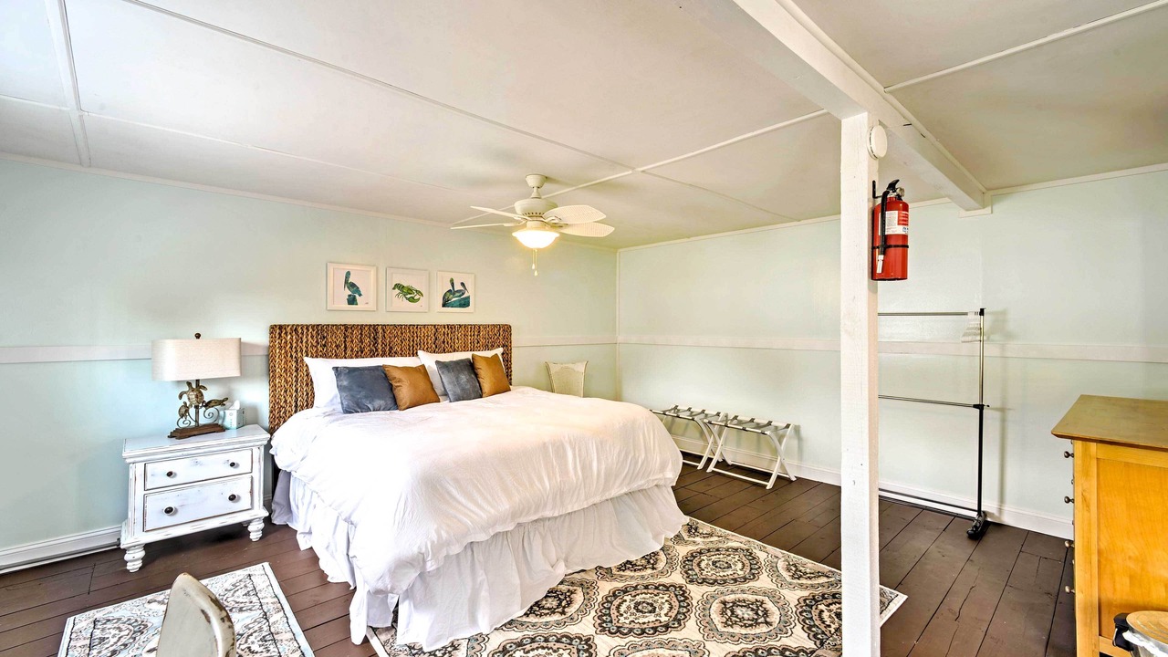 Photo of Bedroom in Swansboro