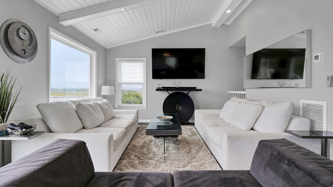 Photo of Livingroom in Surf City