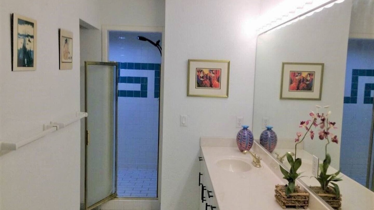 Photo of Bathroom in Kinnakeet