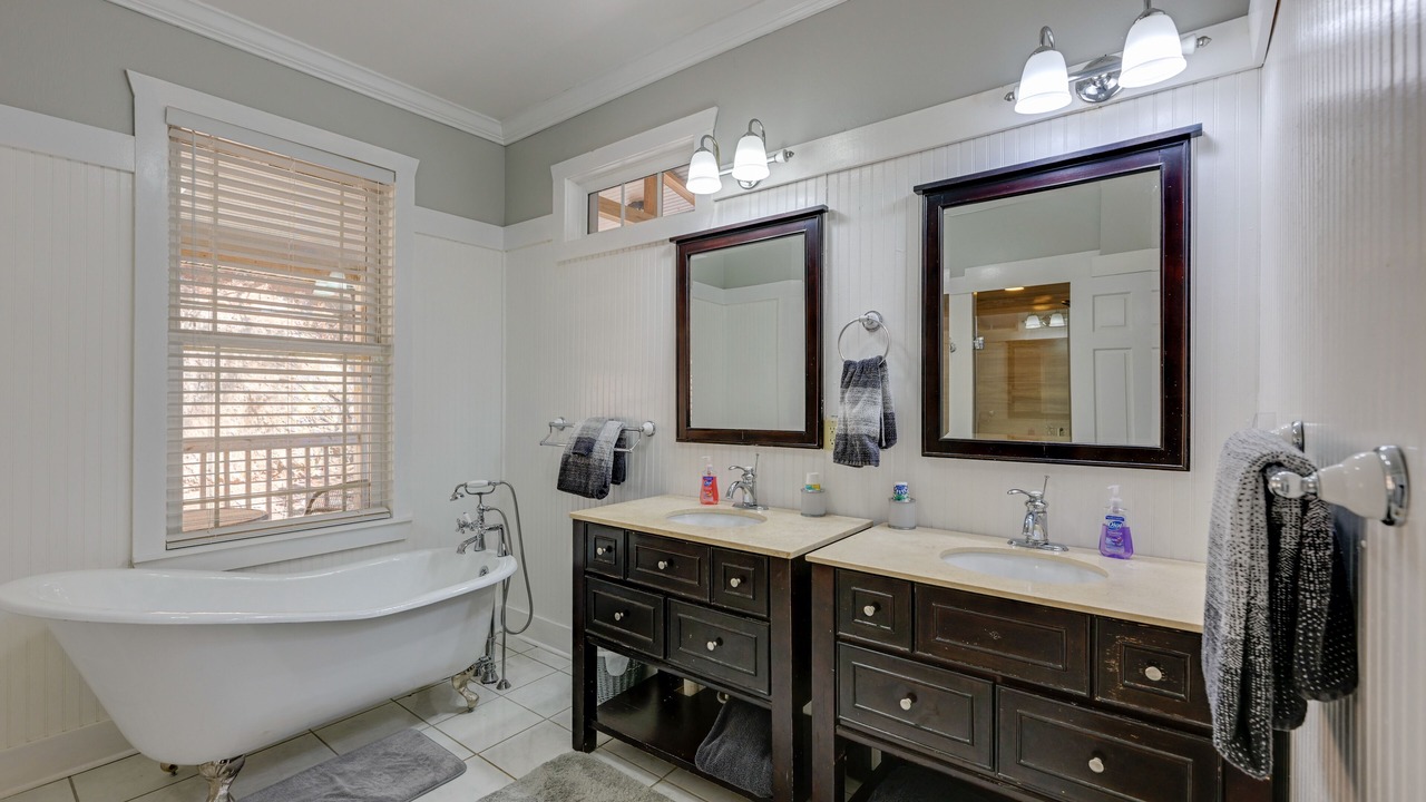 Photo of Bathroom in Bryson City