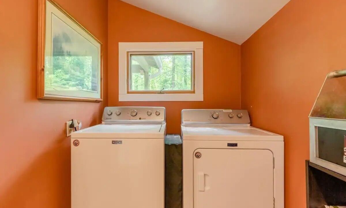 Photo of Bedroom in Saluda