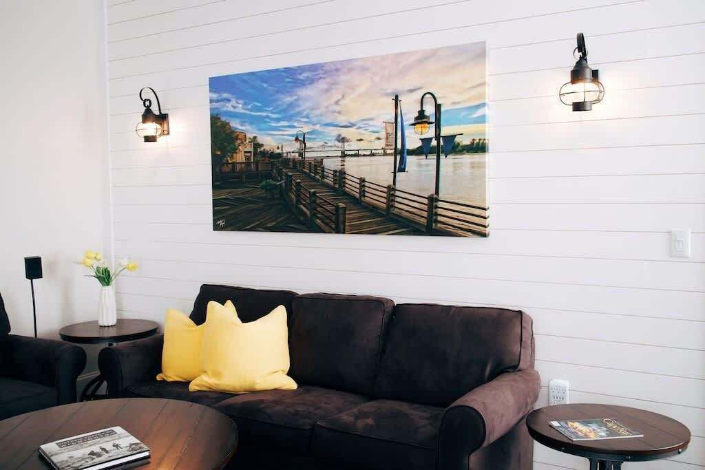 Photo of Livingroom in Wilmington Historic District