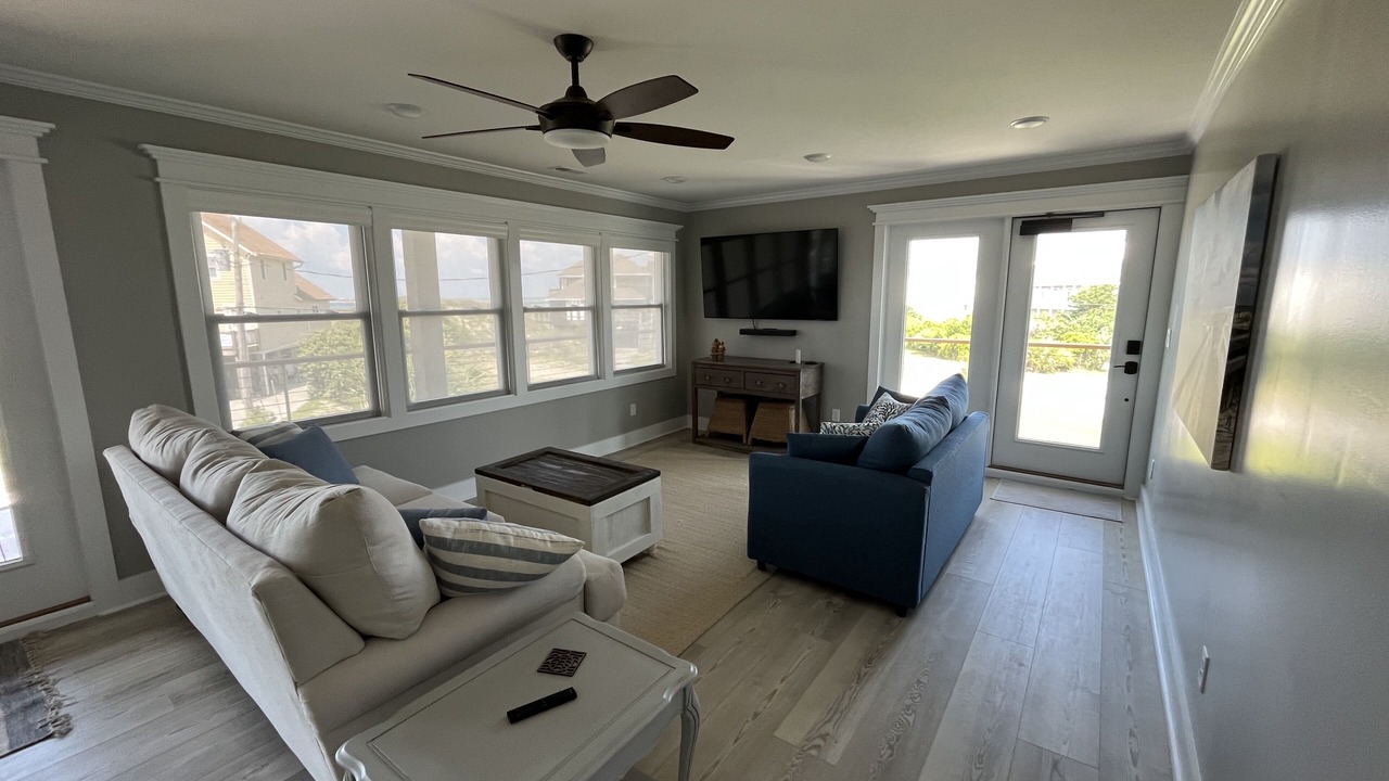 Photo of Livingroom in The Point