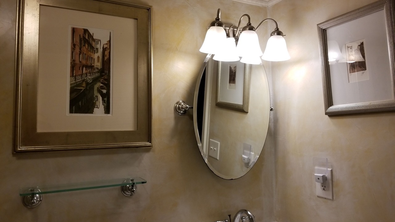 Photo of Bathroom in Saluda