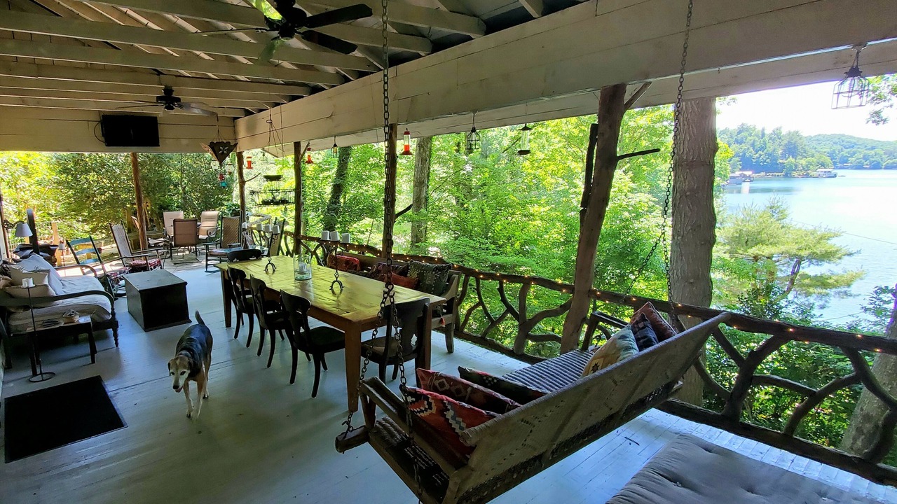 Photo of Outdoor in Saluda
