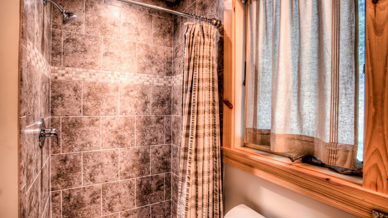 Photo of Bathroom in Black Mountain