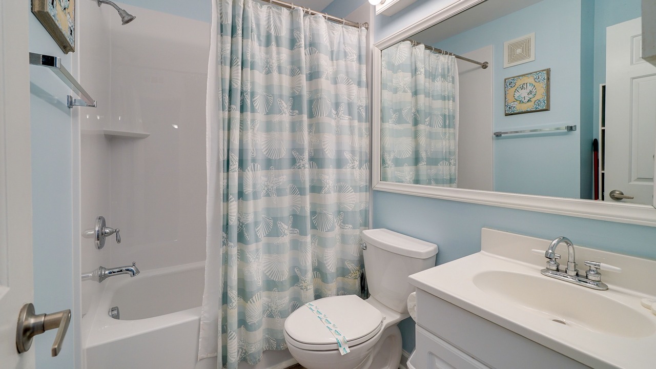 Photo of Bathroom in Wilmington Beach