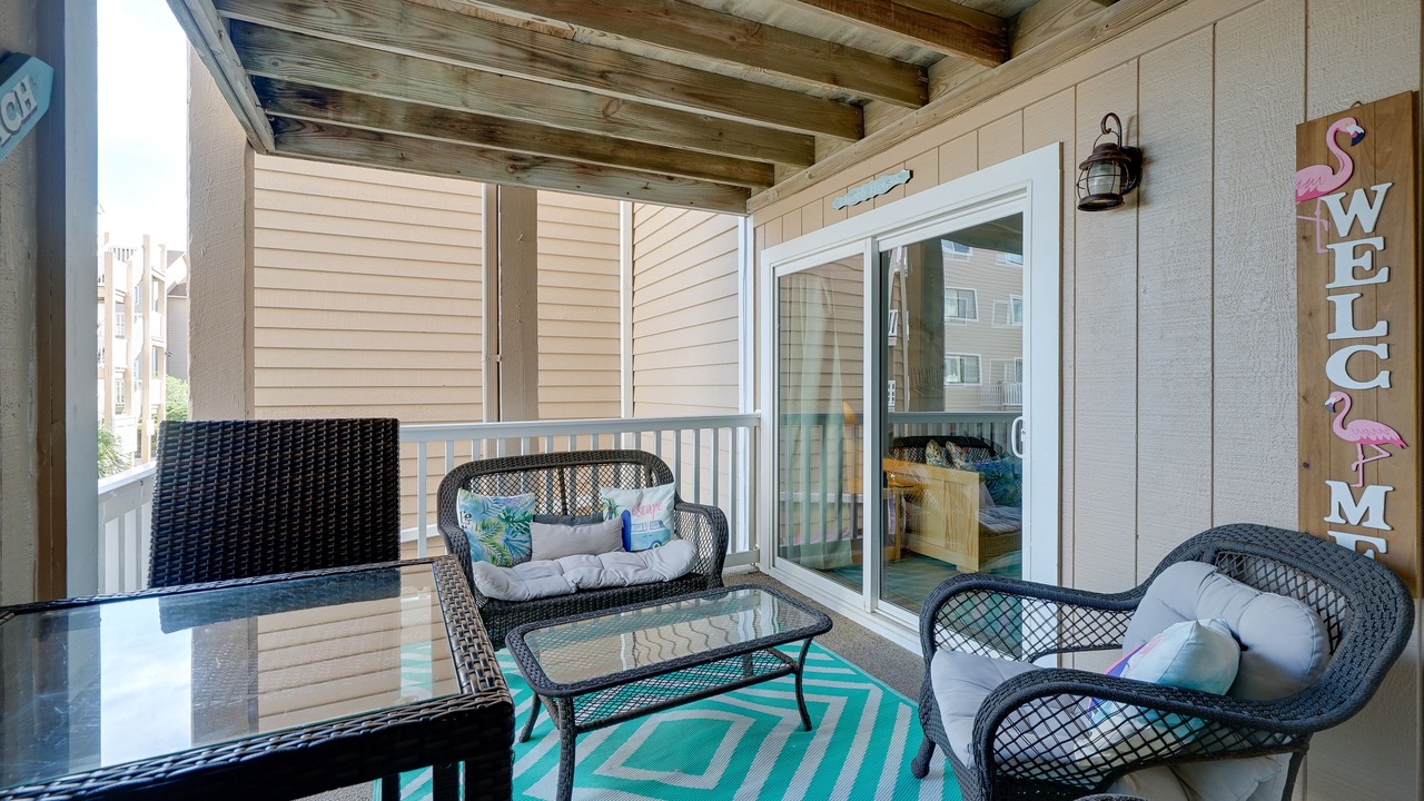 Photo of Patio Balcony in Wilmington Beach