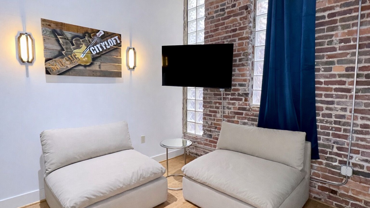 Photo of Livingroom in Downtown Nashville