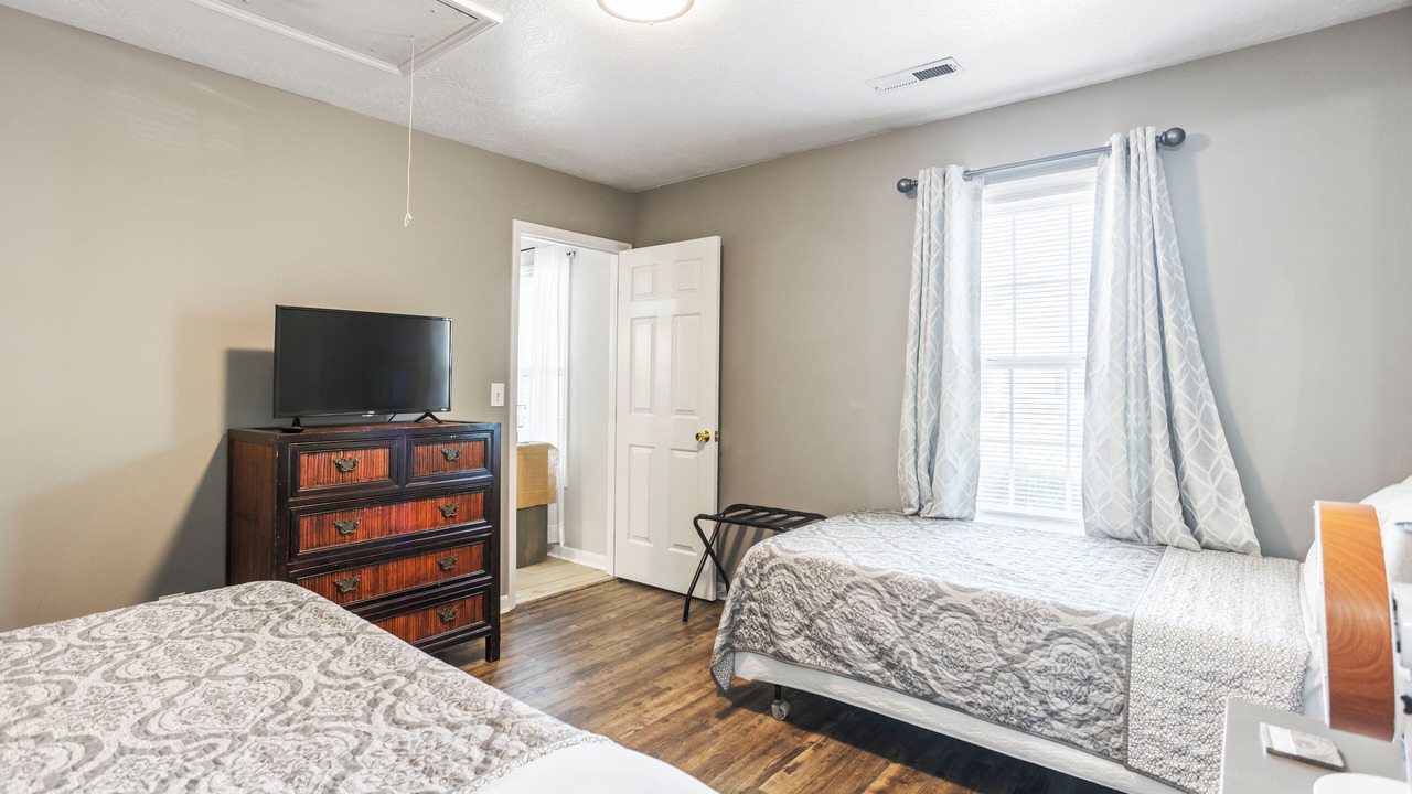Photo of Bedroom in Myrtle Grove