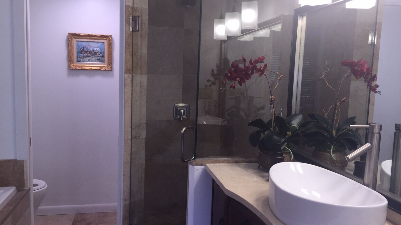 Photo of Bathroom in Arden
