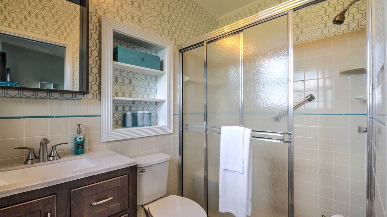 Photo of Bathroom in Laurel Park