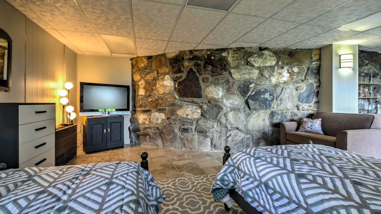 Photo of Bedroom in Laurel Park