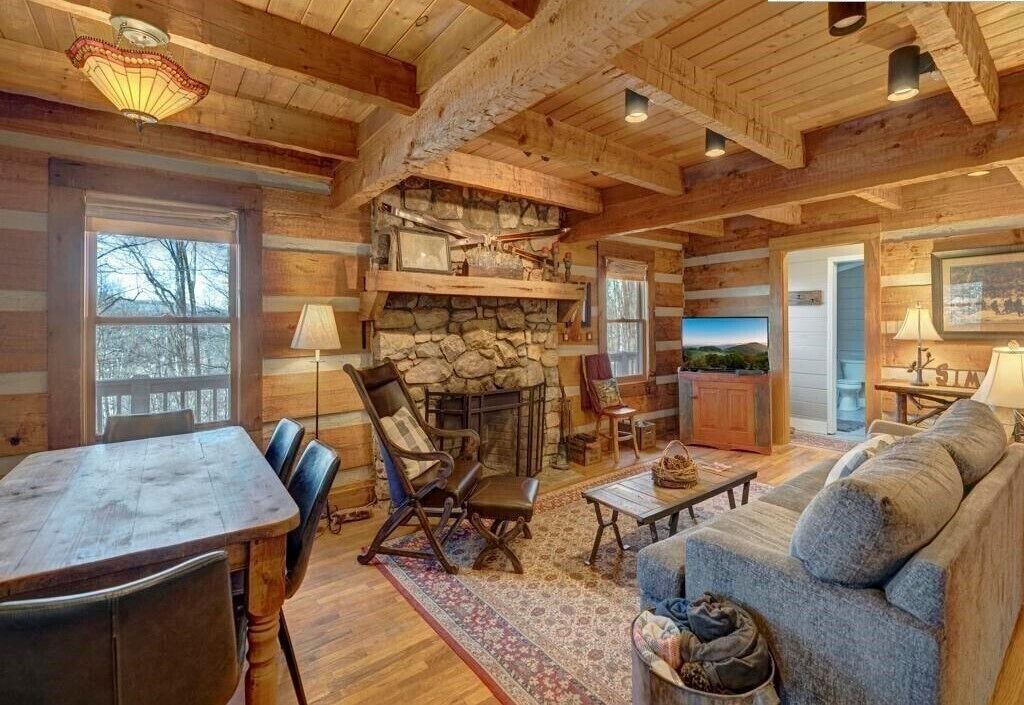 Photo of Livingroom in Zionville