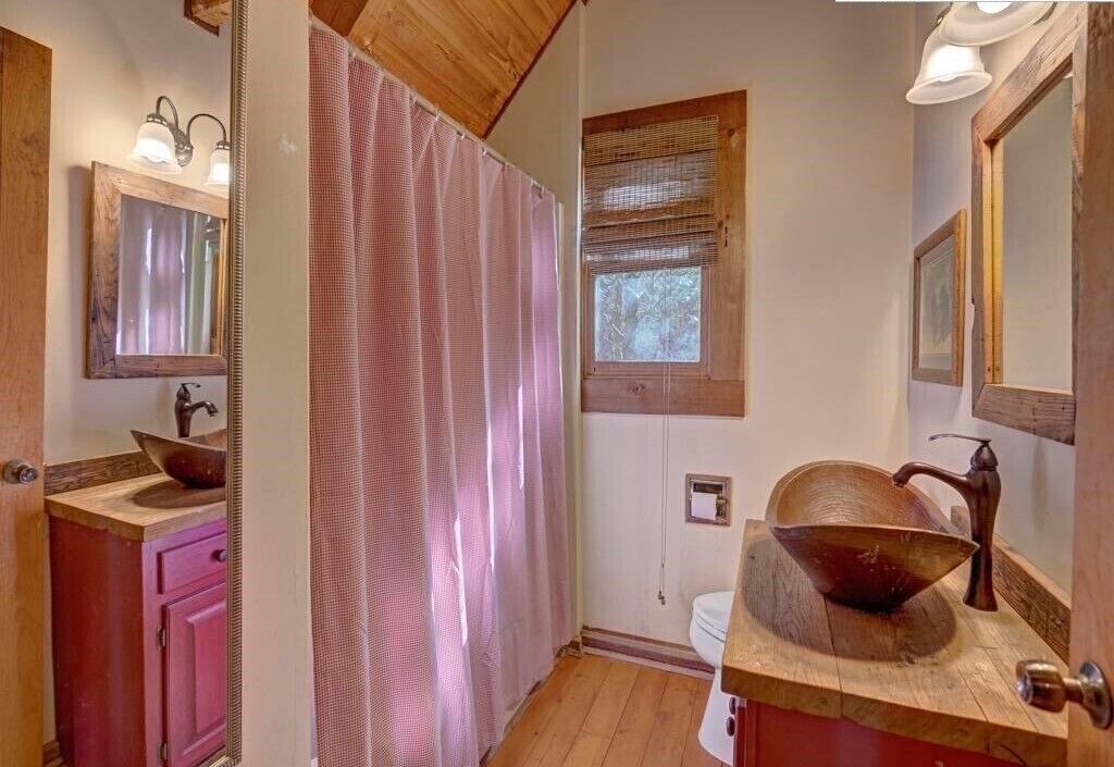 Photo of Bathroom in Zionville