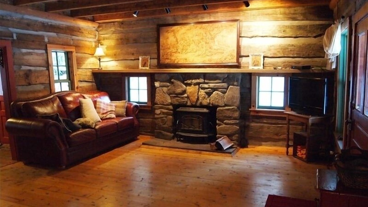 Photo of Livingroom in Fairview