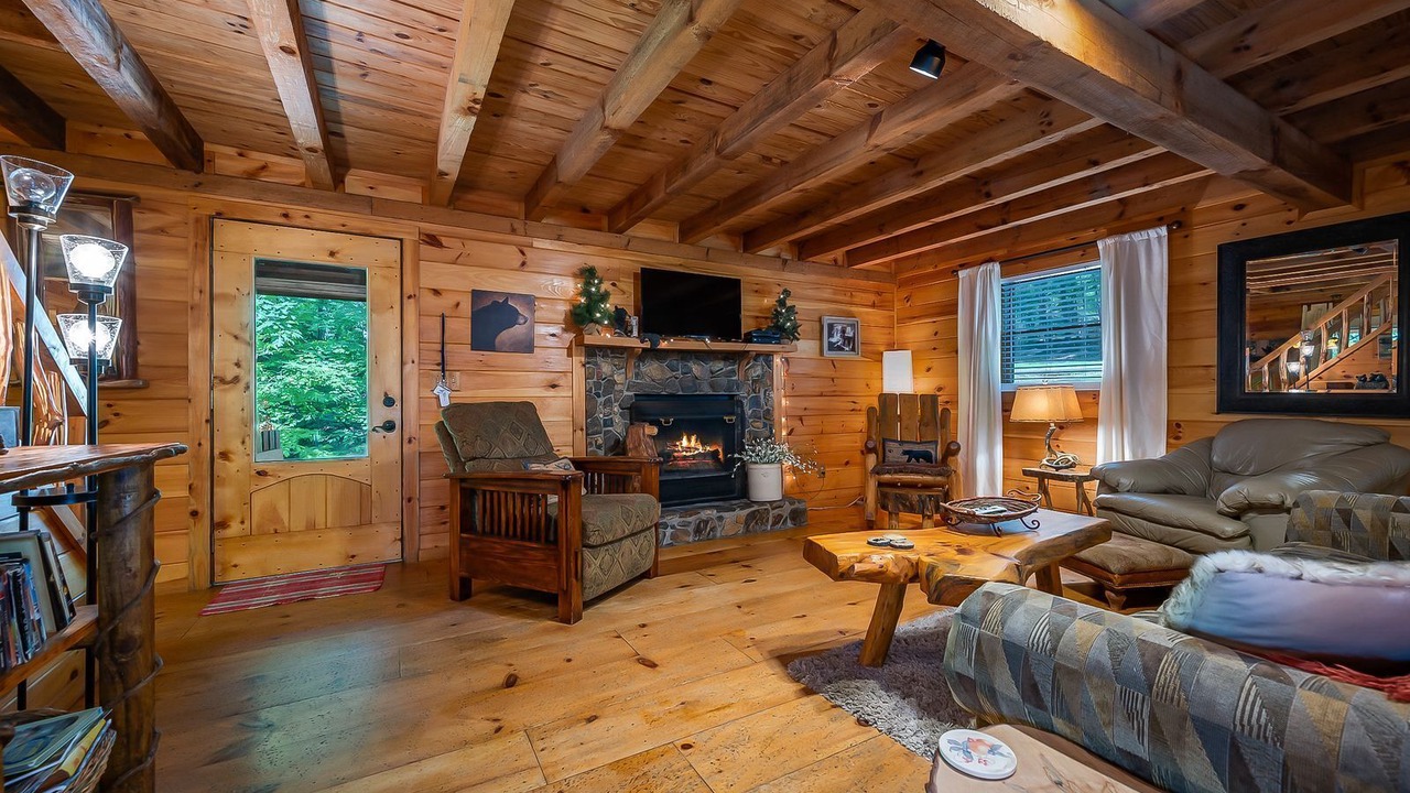 Photo of Livingroom in Lake Lure