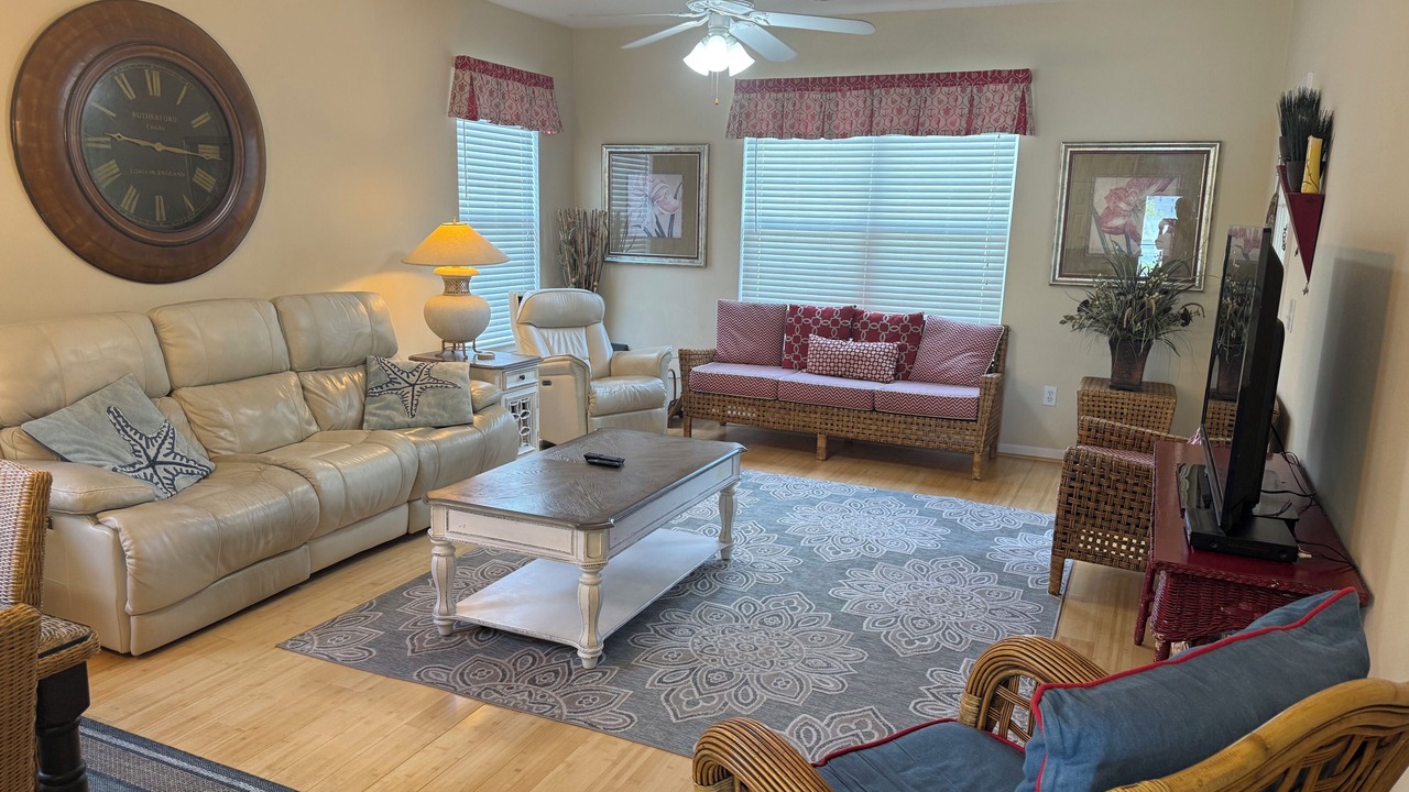 Photo of Livingroom in Sunset Beach