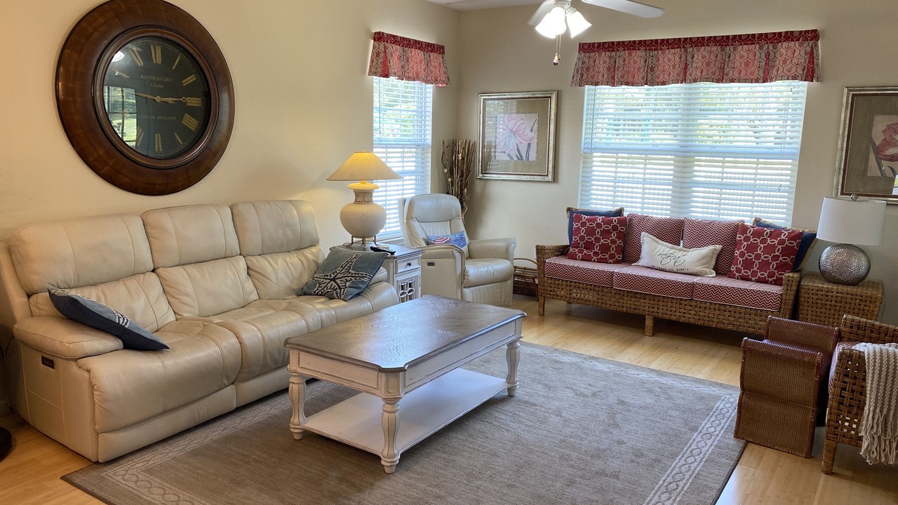 Photo of Livingroom in Sunset Beach