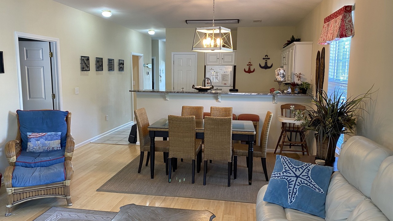 Photo of Livingroom in Sunset Beach