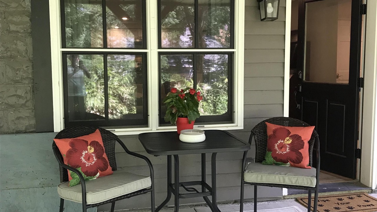 Photo of Patio Balcony in Historic Montford