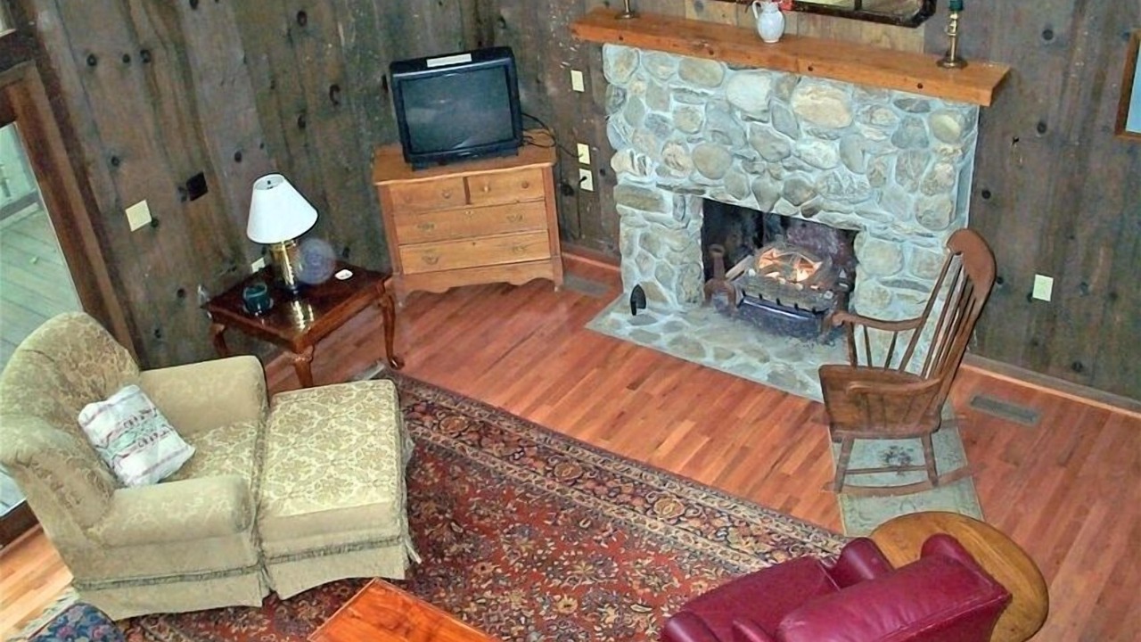Photo of Livingroom in Burnsville