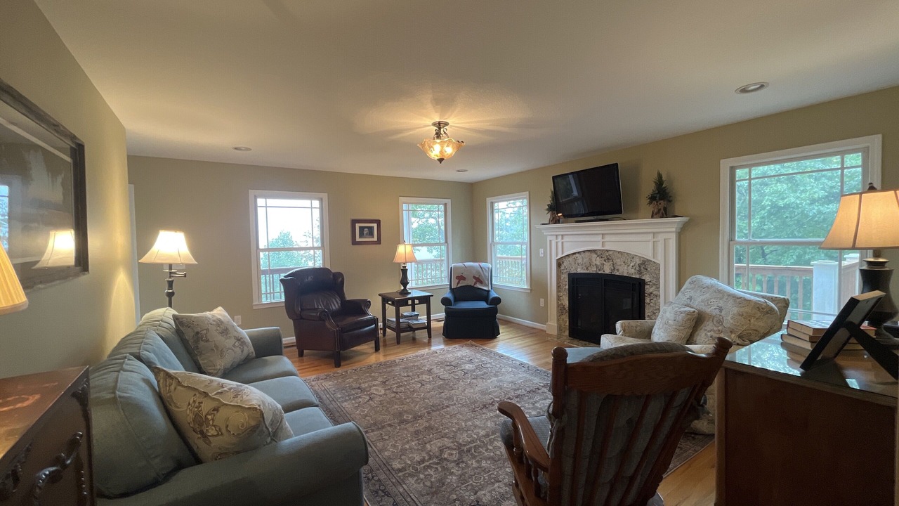 Photo of Livingroom in Horse Shoe