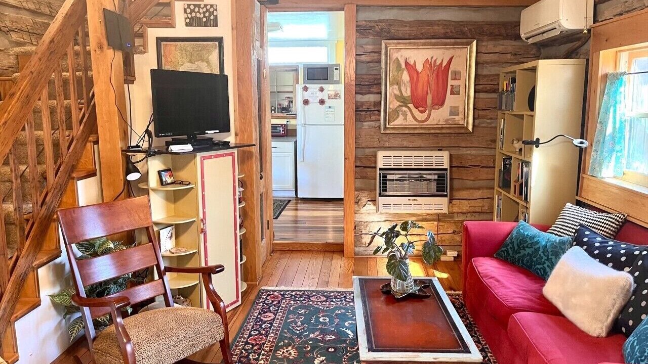 Photo of Livingroom in Weaverville