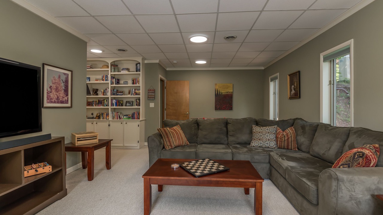 Photo of Bedroom in Lake Lure