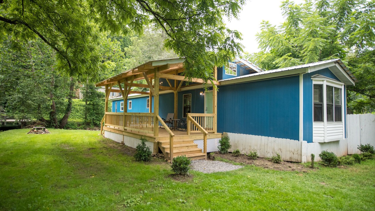 Photo of Outdoor in Black Mountain