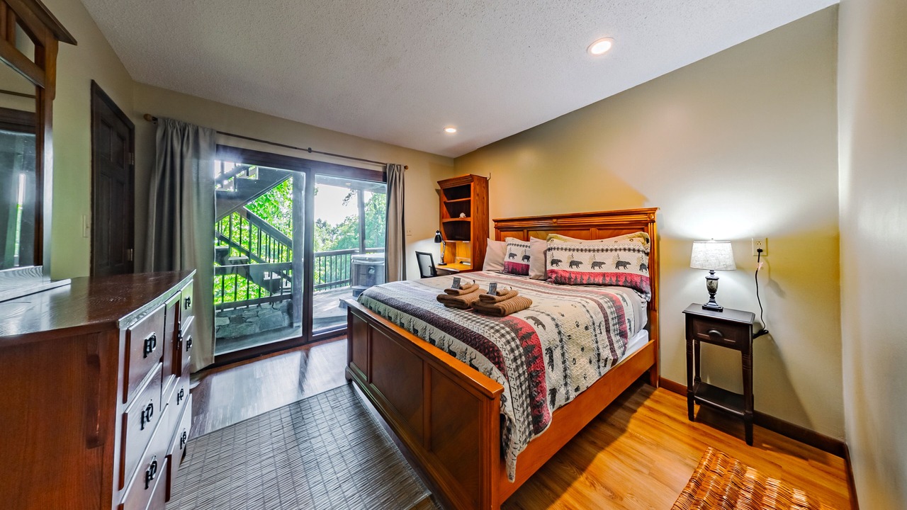 Photo of Bedroom in Woodfin