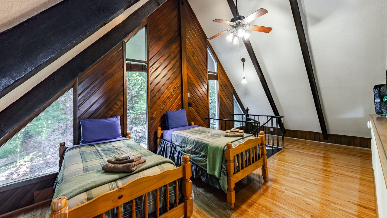 Photo of Bedroom in Woodfin