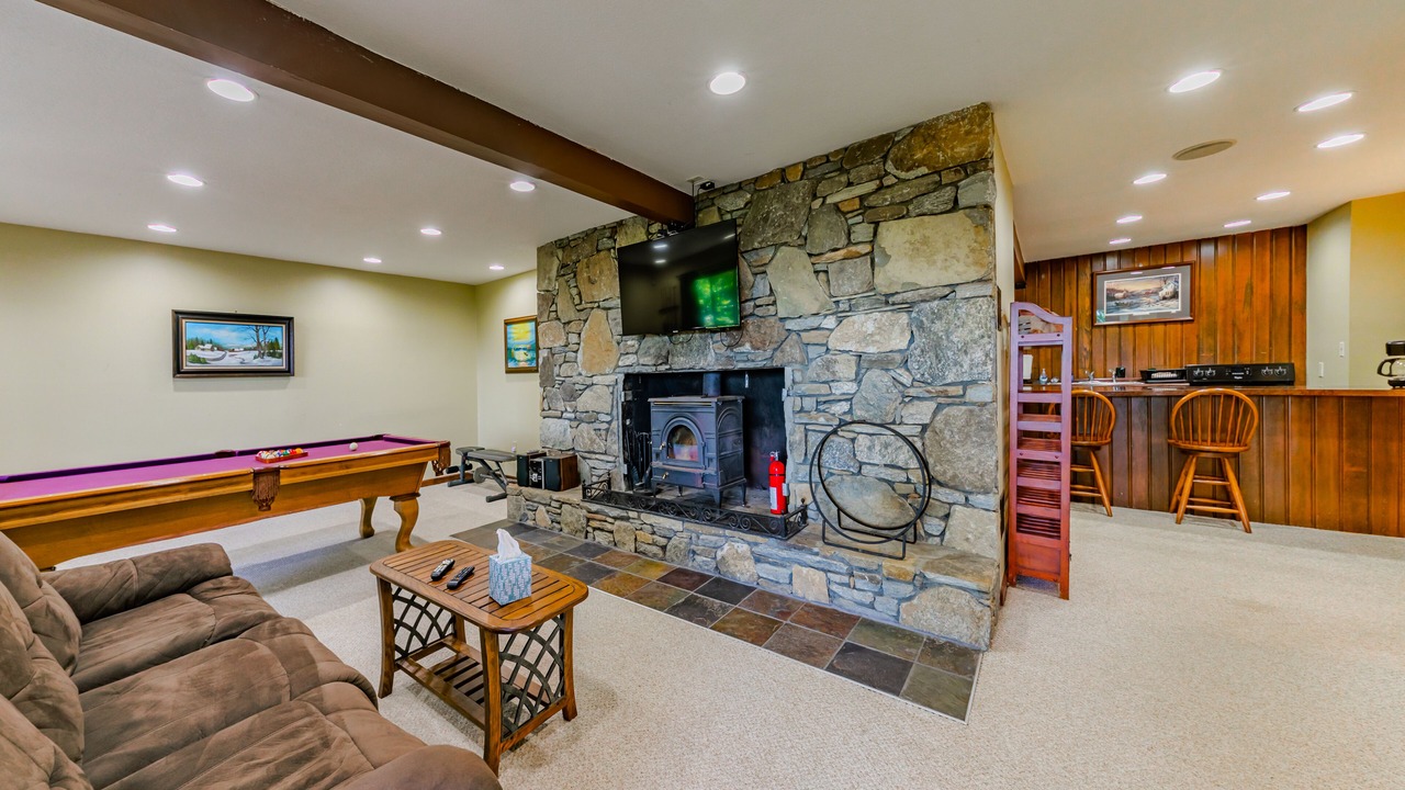 Photo of Livingroom in Woodfin