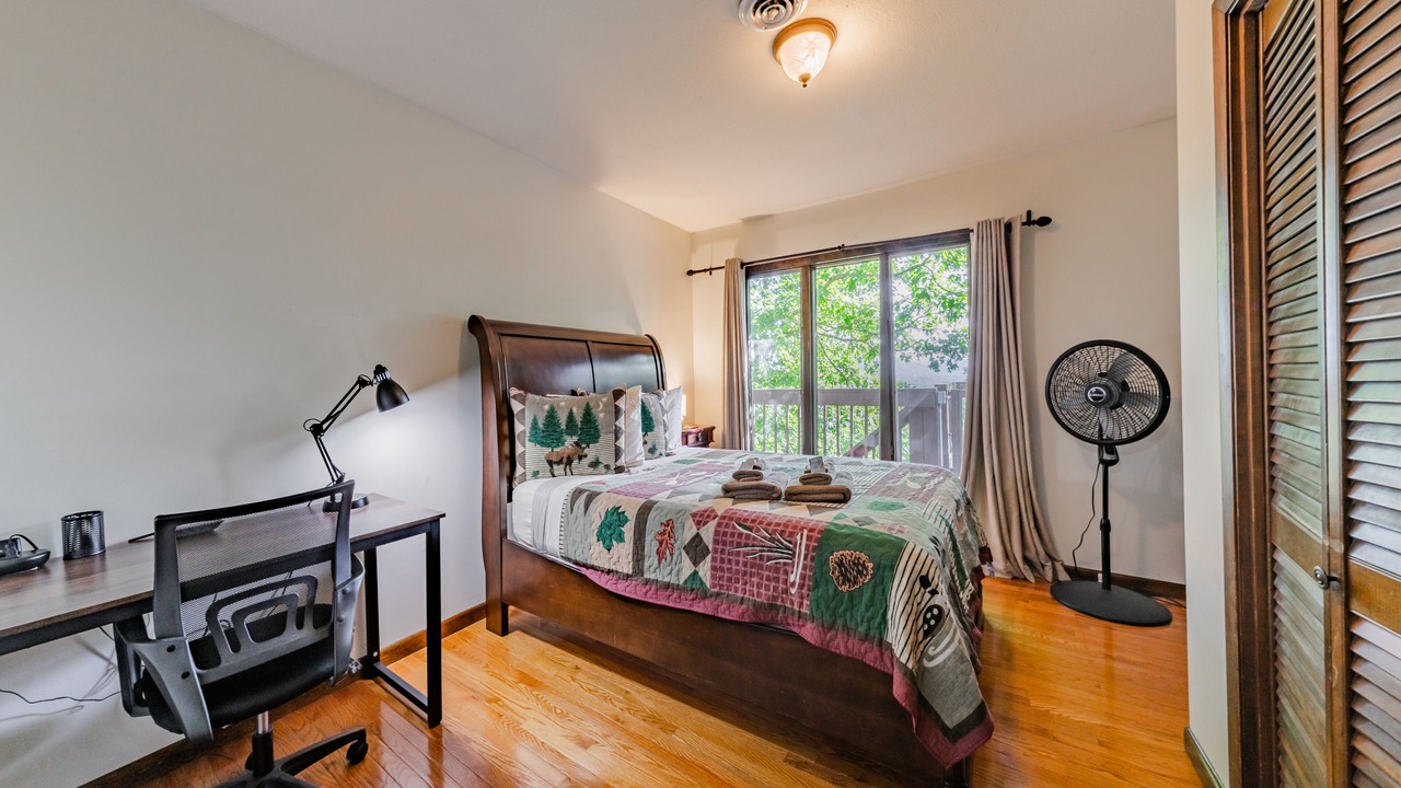 Photo of Bedroom in Woodfin